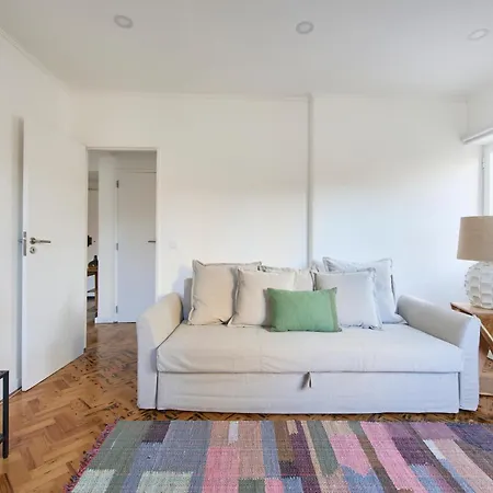 Apartment Charming Graca Flat W Balcony, By Timecooler Lissabon