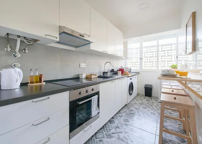 Charming Graca Flat W Balcony, By Timecooler Lisboa