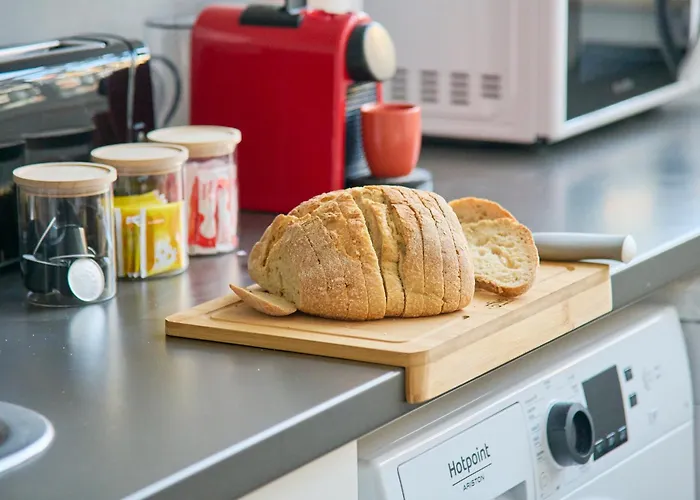 Charming Graca Flat W Balcony, By Timecooler * Lisboa