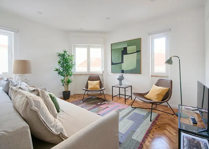 Charming Graca Flat W Balcony, By Timecooler Διαμέρισμα