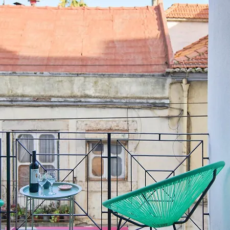 Apartment Charming Graca Flat W Balcony, By Timecooler *