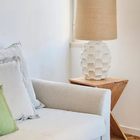 Apartment Charming Graca Flat W Balcony, By Timecooler