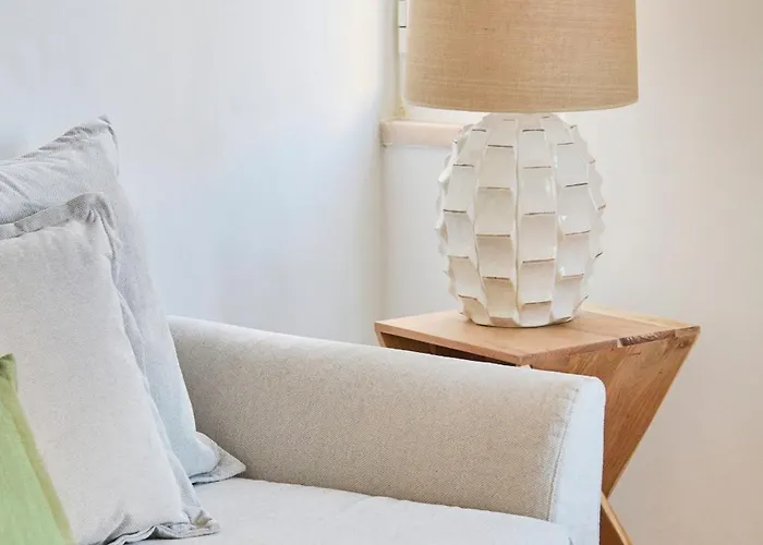 Διαμέρισμα Charming Graca Flat W Balcony, By Timecooler