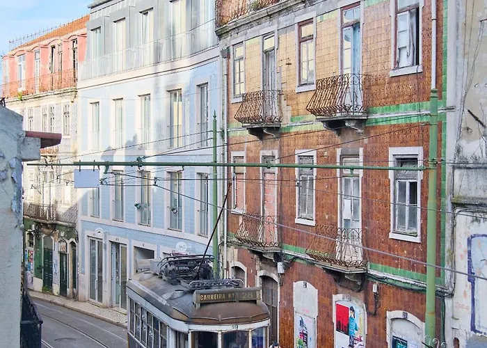 Διαμέρισμα Charming Graca Flat W Balcony, By Timecooler *